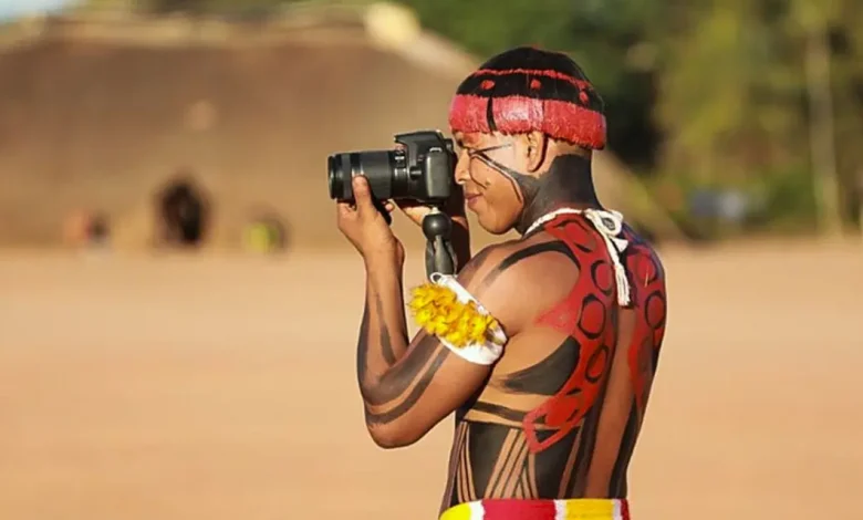 Governo Federal lancia iniciativa cultural e ambiental no Brasil, fortalecendo tradições culturais e preservação ambiental em comunidades tradicionais, com foco na coexistência harmoniosa entre desenvolvimento e preservação.