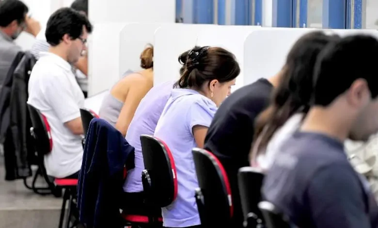 Candidatos ao Concurso Público Nacional Unificado têm acesso às informações sobre resultados das provas no Diário Oficial da União e no site da Fundação Getúlio Vargas.