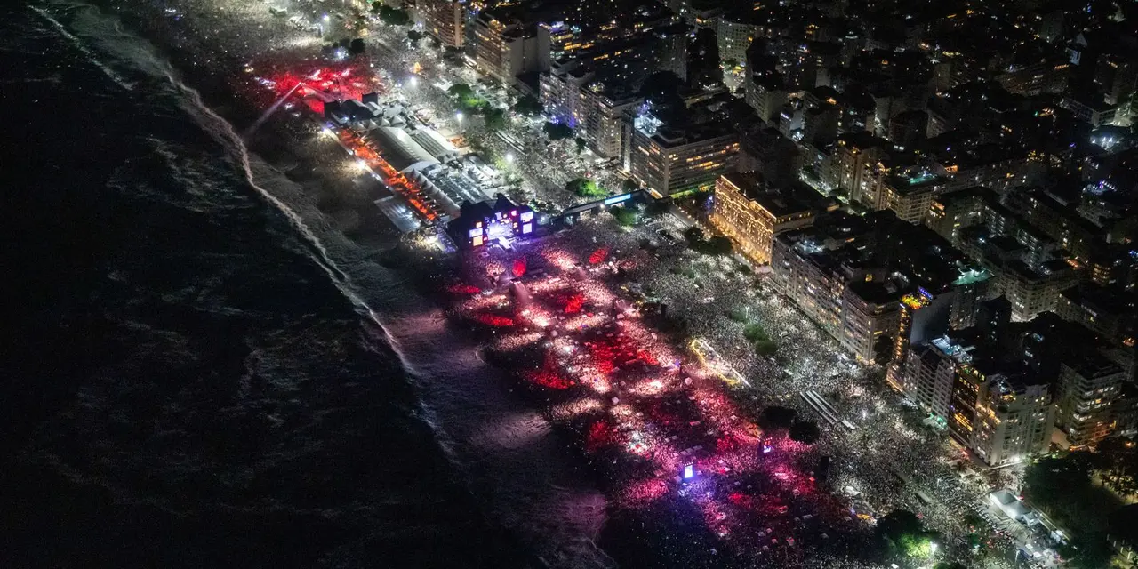 Cidade do Rio de Janeiro enfrenta ondas perigosas após Réveillon, com resgates e busca por adolescente desaparecido em Copacabana.