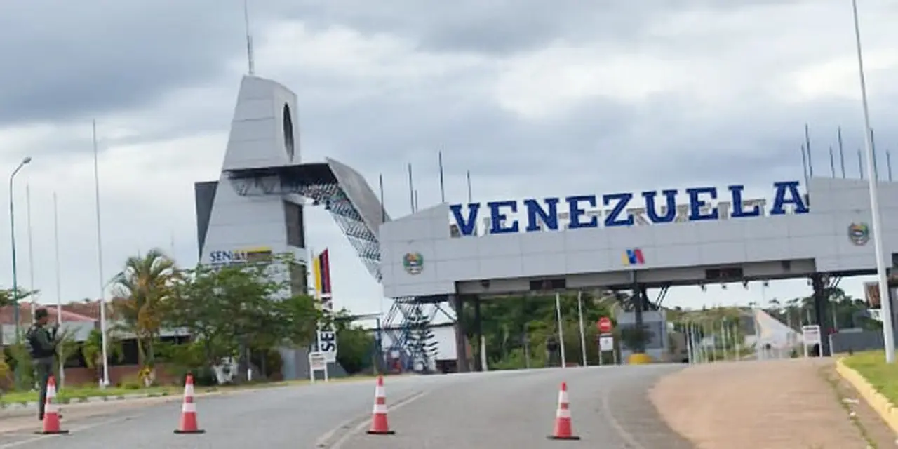 Ataque dos EUA a Venezuela configura violação da soberania nacional 14 Ataque dos EUA a Venezuela configura violação da soberania nacional, com motivações geopolíticas e energéticas. O ataque é ilegal e pode abrir precedente para futura intervenção em outros países da região.