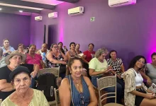 Folha de Paraguaçu acompanhou a participação de mulheres de Lutécia na Coopershow em Cândido Mota, aprendendo sobre direitos, Lei Maria da Penha e liderança feminina no campo.