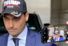 Polícia Federal determina retorno de Eduardo Bolsonaro à lotação de origem após cassação de mandato. Decisão reitera importância da regularização funcional e providências administrativas.