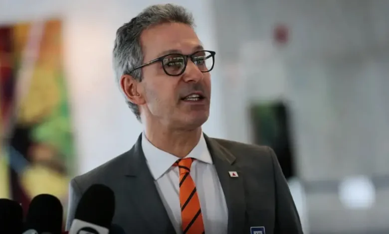 Romeu Zema afirma que a multiplicidade de candidatos da direita em Minas Gerais aumenta suas chances de vitória, com eleitores tendo mais opções e votando em candidatos com ideologias distintas.