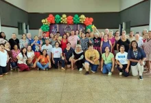 Folha de Paraguaçu destaca o encontro de encerramento dos grupos socioeducativos para idosos, fortalecendo a convivência e os laços comunitários em Paraguaçu Paulista.