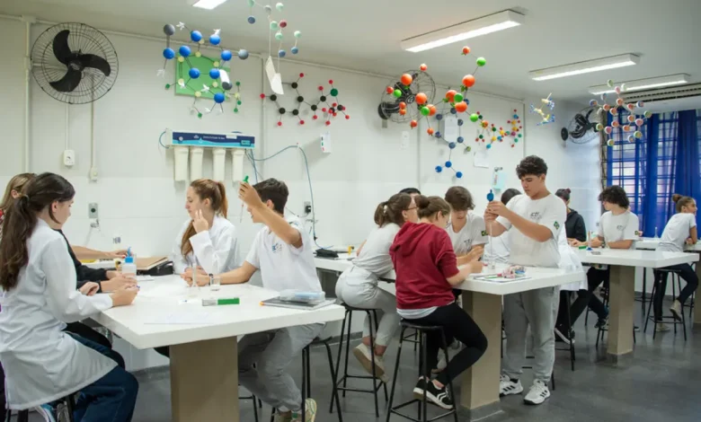 A Unesp destaca-se por inovação e educação técnica, investindo em habilidades e conhecimentos avançados em parceria com a Agência Unesp de Inovação.