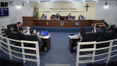 A 4ª Sessão Ordinária da Câmara de Vereadores de Paraguaçu Paulista, nesta segunda-feira (2), terá 20 requerimentos cruciais e homenagem ao basquete feminino. Confira a pauta completa e como participar!