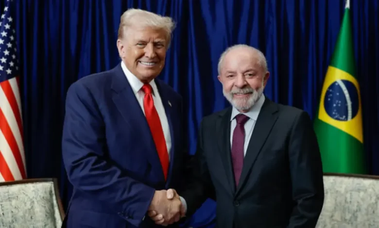 Presidente Lula adota tom combativo e evoca Lampião em recado a Trump, criticando tarifas dos EUA. Análise da nova retórica e o fim do 'Lulinha paz e amor'.