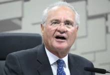 Renan Calheiros critica Centrão e Câmara por pressionar TCU em caso do Banco Master, com suspeitas de manipulação política e influência na decisão do TCU.