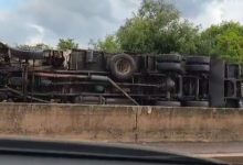 CAPA CAMINHAO TOMBADO ASSIS