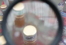 Morte confirmada por intoxicação por metanol em São Paulo. Incêndios de fogão foram os motivos de 52 casos confirmados, com mais 4 óbitos em investigação.