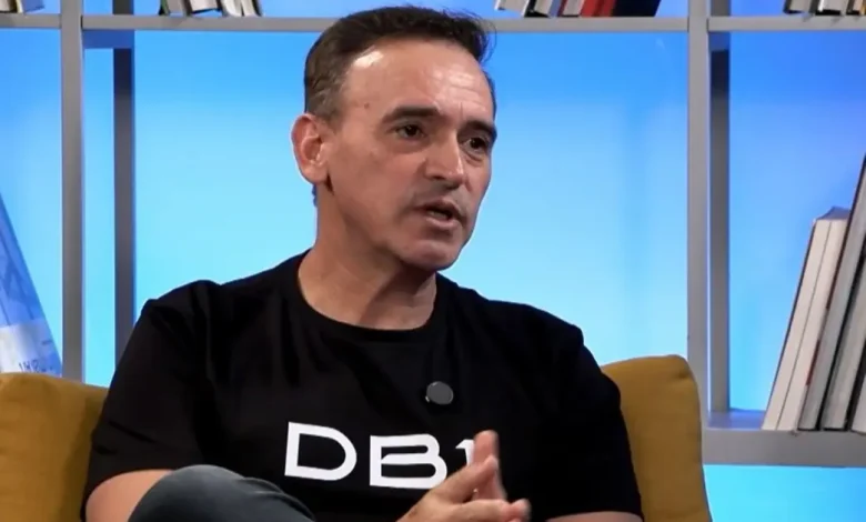 Conheça as experiências de Ilson Rezende, CEO da DB1 Group, ao superar desafios e alcançar crescimento sustentável sem capital externo.