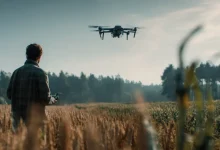 Descubra como os drones agrícolas, impulsionados por inteligência artificial, estão transformando o agronegócio brasileiro, eliminando perdas de solo e otimizando a produção. A Folha de Paraguaçu investigou!