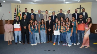 A equipe de basquete feminino Sub-12 de Paraguaçu Paulista, campeã da Liga Centro-Oeste Paulista 2025, recebe moção de aplauso na Câmara. Conheça as atletas e a comissão técnica homenageadas por sua brilhante vitória!