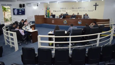 A Câmara Municipal de Paraguaçu Paulista aprovou as contas de 2023 da gestão Antian por unanimidade. Entenda os índices financeiros e a conformidade fiscal. Leia agora!