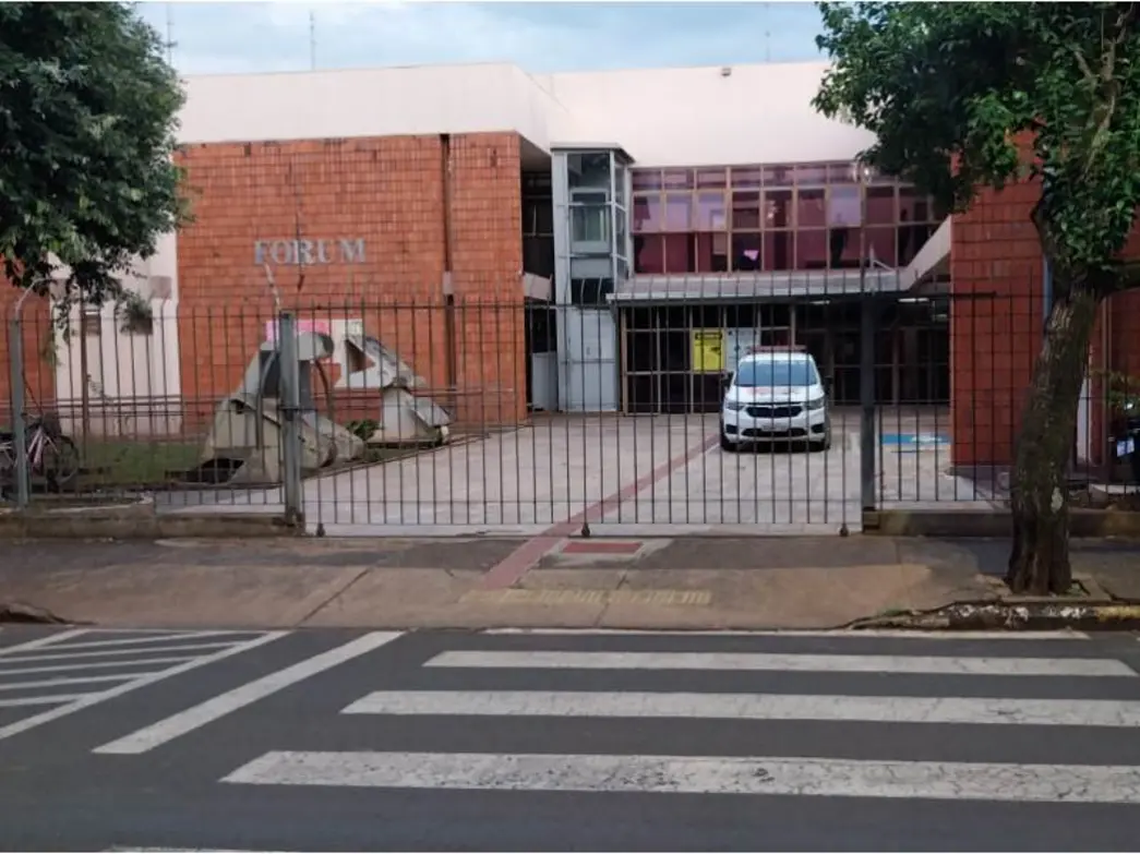 Condenado a 20 Anos: Justiça por "Gibel" em Paraguaçu Paulista 6 L.A.F. é condenado a 20 anos de prisão pelo assassinato de Alexandre "Gibel" Ferreira em Paraguaçu Paulista. Entenda o julgamento e os detalhes do crime.