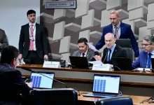 CPI do Crime Organizado aprova quebra de sigilos de Fabiano Zettel, cunhado de Daniel Vorcaro, e operador "Sicário", além de outros requerimentos para investigar fraude no Banco Master e envolvimento com o PCC.