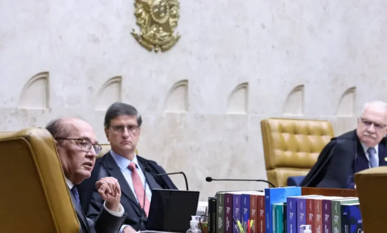 O STF rejeita recurso de CPI que buscava reestabelecer quebra de sigilo da Maridt Participações, ligada ao ministro Dias Toffoli, limitando investigações.