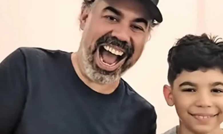 A Folha de Paraguaçu cobre a trágica morte de Francisco Farias Antunes, filho do humorista Cacofonias, em acidente no Rio de Janeiro. Pai faz emocionante homenagem. Morte filho Cacofonias.