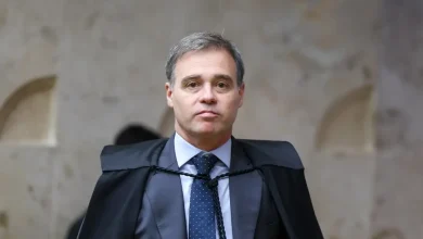O ministro André Mendonça, do STF, deu 48h para Davi Alcolumbre prorrogar a CPMI do INSS. Entenda a decisão que pode impactar a investigação da previdência.