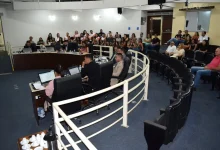 A Câmara Municipal de Paraguaçu Paulista discute requerimentos e homenageia a escola Cleia Caçapava em sessão ordinária. Acompanhe os detalhes da pauta.