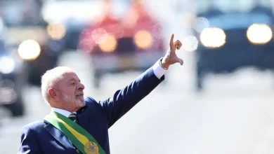 PT aciona o TSE para remover perfil que usa inteligência artificial contra Lula. Ação discute limites da IA, combate a fake news e proteção do pleito de 2026.