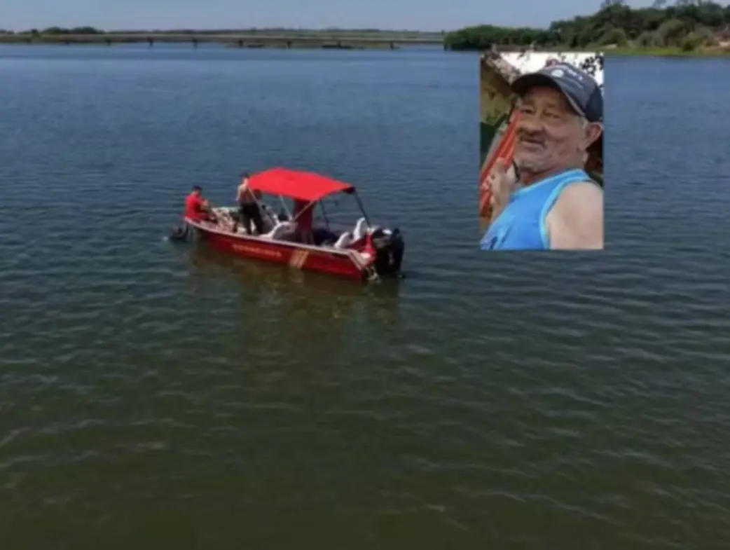 Após dias de intensas buscas, o corpo de Adilson Amorim, 65, desaparecido após acidente de barco, foi localizado em rio de Sabino. A Folha de Paraguaçu detalha o caso.