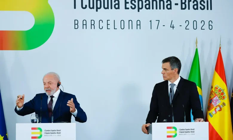 No Fórum Democracia Sempre em Barcelona, Lula defende a soberania das nações e alerta sobre os perigos do extremismo e o retrocesso democrático global. Confira.