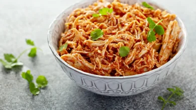 Descubra a quantidade ideal de proteína para otimizar seus ganhos de massa muscular. A Folha de Paraguaçu traz o guia completo para a hipertrofia e seus benefícios.