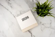 O Dia do Trabalhador em 2026 cai em uma sexta-feira, garantindo um fim de semana prolongado. Entenda seus direitos e como aproveitar o descanso.