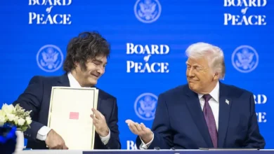 O presidente argentino Javier Milei assinou decreto permitindo exercícios militares conjuntos com tropas dos Estados Unidos em território nacional.