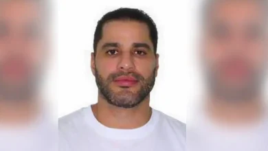 Polícia Federal conclui que morte de Sicário sob custódia em MG foi suicídio. Justiça mantém bloqueio de bens por suspeita de origem ilícita no Caso Master.