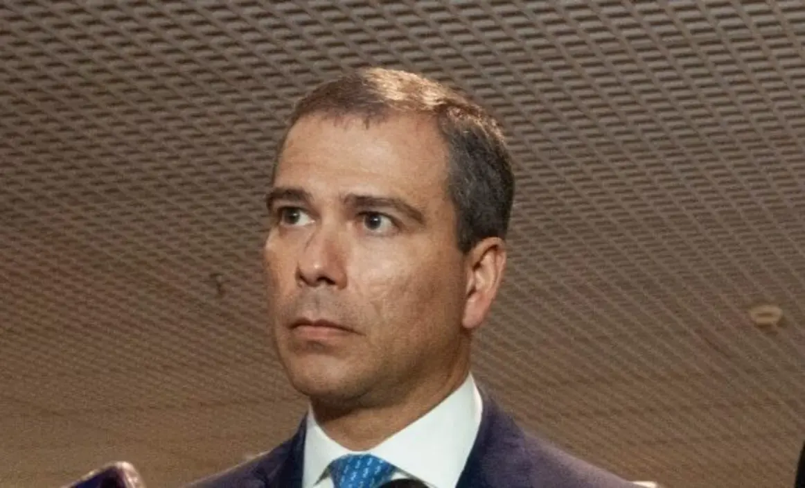 STF mantém Paulo Henrique Costa preso preventivamente, decisão é confirmada por maioria após voto do ministro André Mendonça.