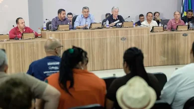 Audiência pública em Martinópolis debate prioridades para o Orçamento 2027 com foco em centros TEA e habitação. Confira os investimentos anunciados.