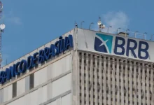 "Banco de Brasília anuncia acordo inédito para vender ativos herdados do Banco Master no valor de até R$ 15 bilhões, visando reforçar caixa e conter crise de liquidez.