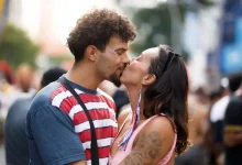 Descubra como o ascendente em Touro influencia a sua forma de amar e veja quais signos formam as combinações mais harmoniosas e duradouras para você.