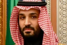 Descubra quem são os 10 donos de clubes de futebol mais ricos do mundo e entenda como os bilionários estão transformando o esporte em um negócio de alto impacto.