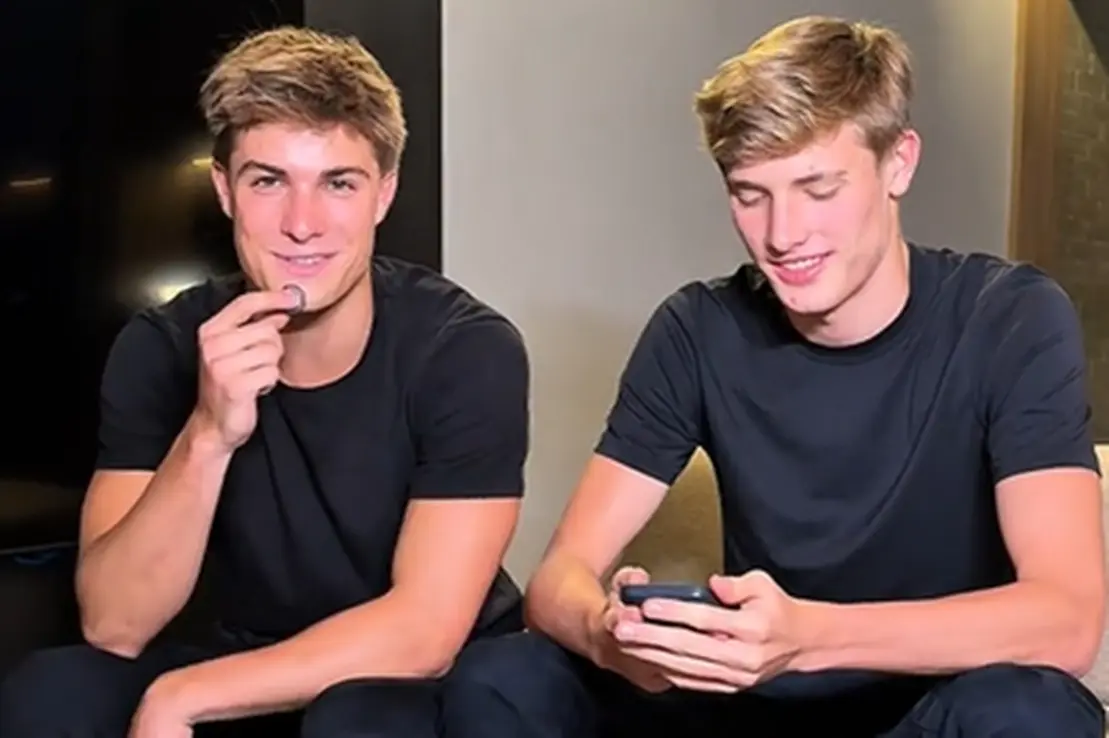 Francisco e João Hilbert, filhos de Fernanda Lima e Rodrigo Hilbert, divertem as redes sociais com reações espontâneas a elogios de fãs. Entenda a repercussão!