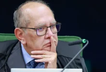 Gilmar Mendes defende indicação de Jorge Messias para STF, apesar de críticas vazias e apressadas, destacando sua experiência e formação acadêmica.