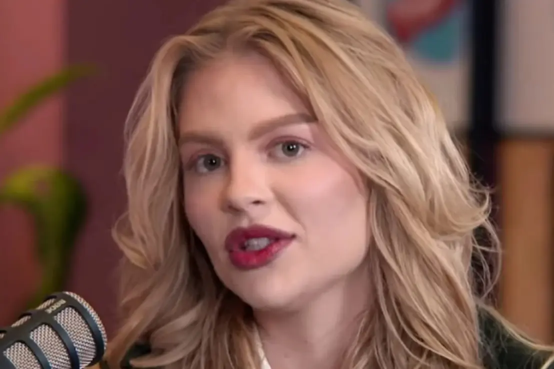 Em um desabafo emocionante, a cantora Luísa Sonza revela sua luta contra o pânico em locais públicos e o constante medo de críticas. Entenda os desafios da artista.