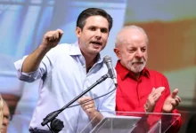 Congresso pode reabrir discussão sobre imposto de 20% em compras internacionais de até US$ 50, medida que volta à pauta após sinalização do governo Lula.