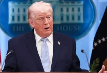 Trump lança investigação urgente após vazamento que expôs resgate de pilotos americanos no Irã. Saiba como a Casa Branca reagiu e as tensões com Teerã.