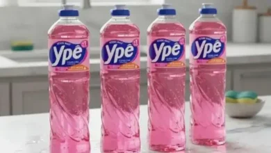 Anvisa suspende fabricação e ordena recall de produtos Ypê por risco de contaminação biológica. Confira a lista de lotes afetados e saiba o que fazer agora.
