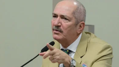 O partido Democracia Cristã abriu processo de expulsão sumária contra o pré-candidato Aldo Rebelo após conflitos internos sobre a candidatura de Joaquim Barbosa.