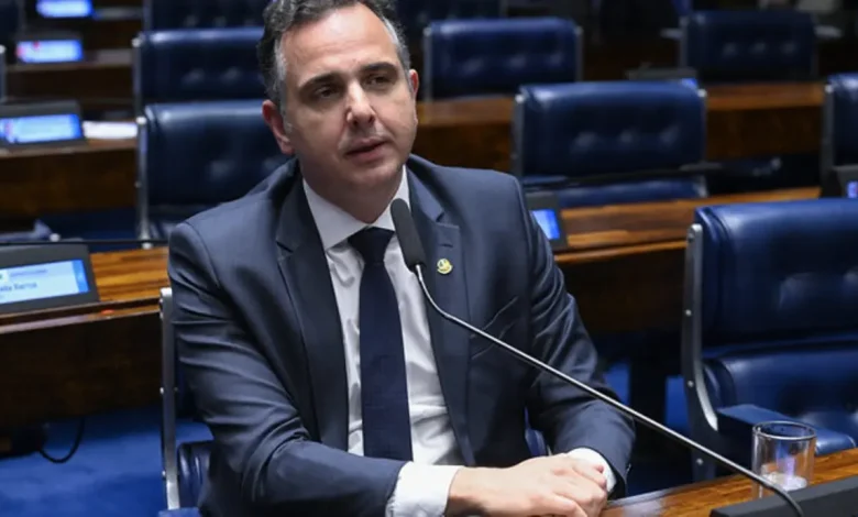 Após a desistência de Rodrigo Pacheco, o PT aprova resolução para lançar candidato próprio ao governo de Minas Gerais em 2026. Entenda os bastidores.