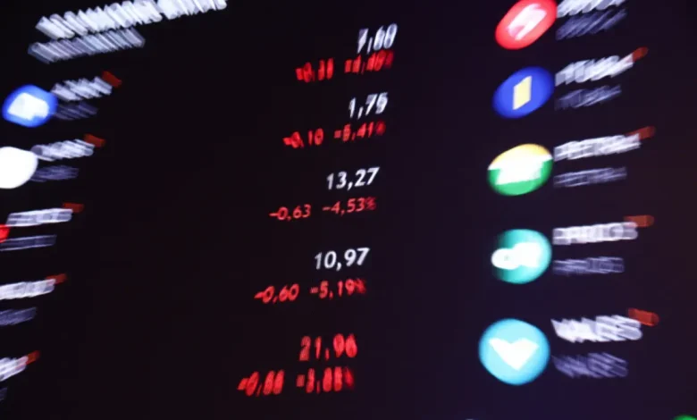 Os ADRs brasileiros registram queda, acompanhando o desempenho da Vale, enquanto investidores monitoram de perto os impactos no mercado financeiro global.