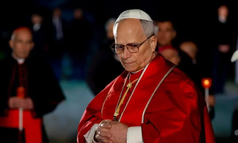O Papa Leão XIV manifesta preocupação com a evasão de jovens das paróquias após a crisma e convoca a comunidade para a perseverança na fé.