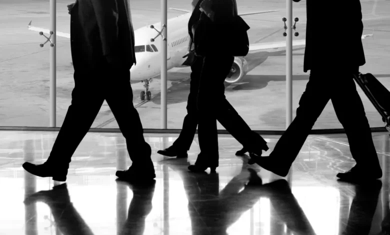 Descubra quem pode se beneficiar de um curso executivo no exterior. Saiba como essa experiência impulsiona carreiras além do nível C-suite.
