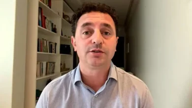 O deputado Rafael Pezenti alerta para os riscos de uma aliança entre o MDB e o PT, defendendo uma postura de direita para garantir a sobrevivência do partido.