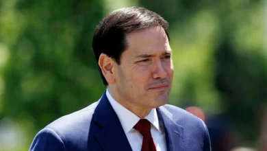 O secretário Marco Rubio confirmou oferta de US$ 100 milhões para Cuba, sob condição de distribuição independente. Entenda o impasse diplomático.
