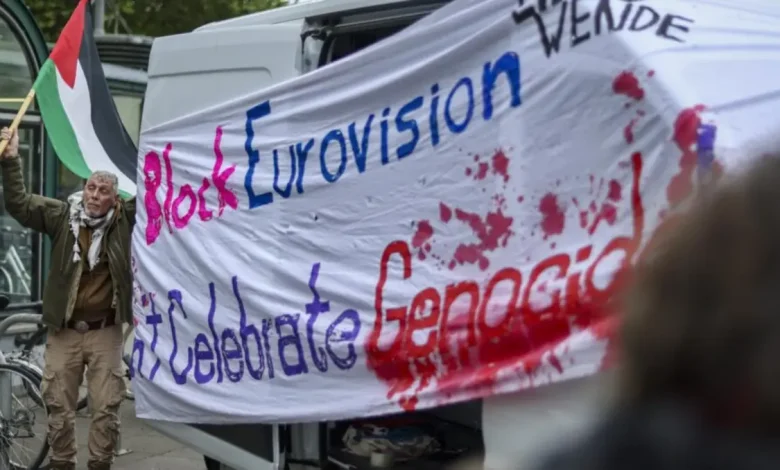 Emissoras públicas da Espanha, Irlanda e Eslovênia cancelam transmissão do Eurovision em protesto contra a participação de Israel na 70ª edição do evento.